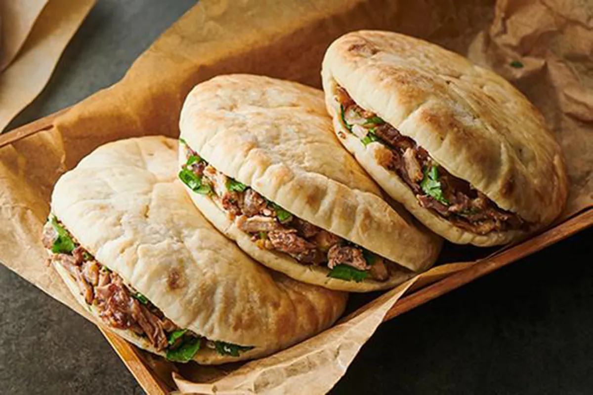 Roujiamo at Kwan Mein，a Chinese Restaurant in Chandler